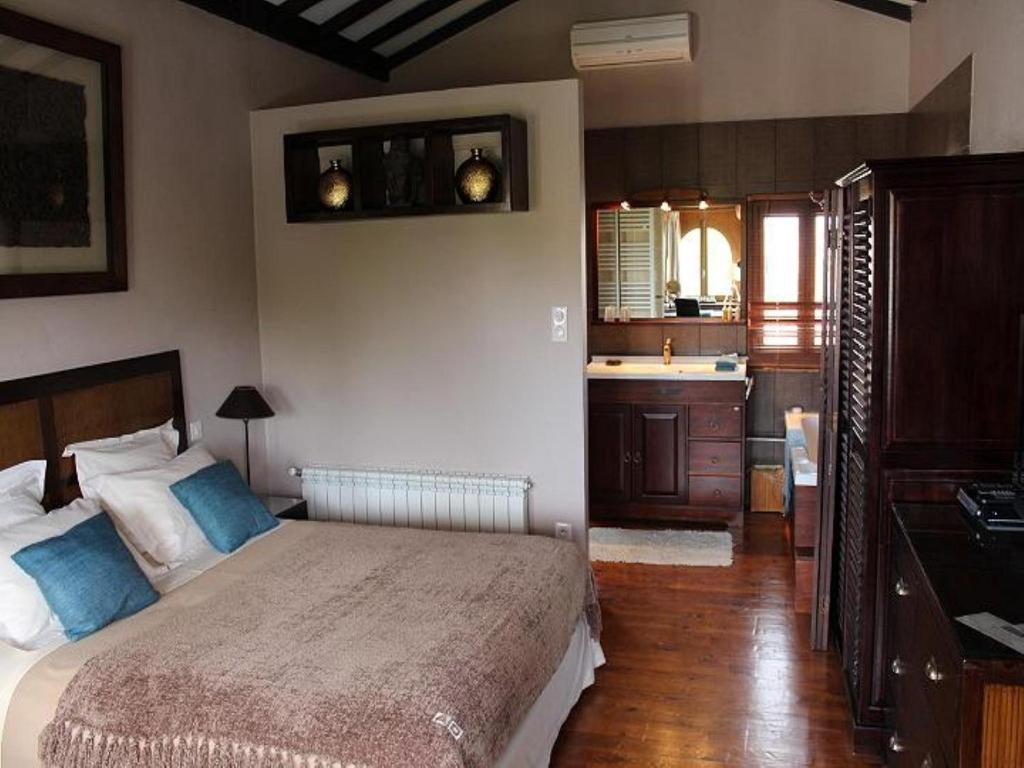 Domaine Saint Nicolas Bed & Breakfast Perpignan Room photo
